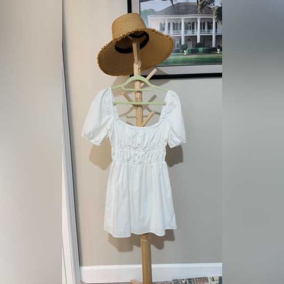 Reformation Woods Dress In White, size XS, brand new, never worn, no flaws. - Picture 6 of 10